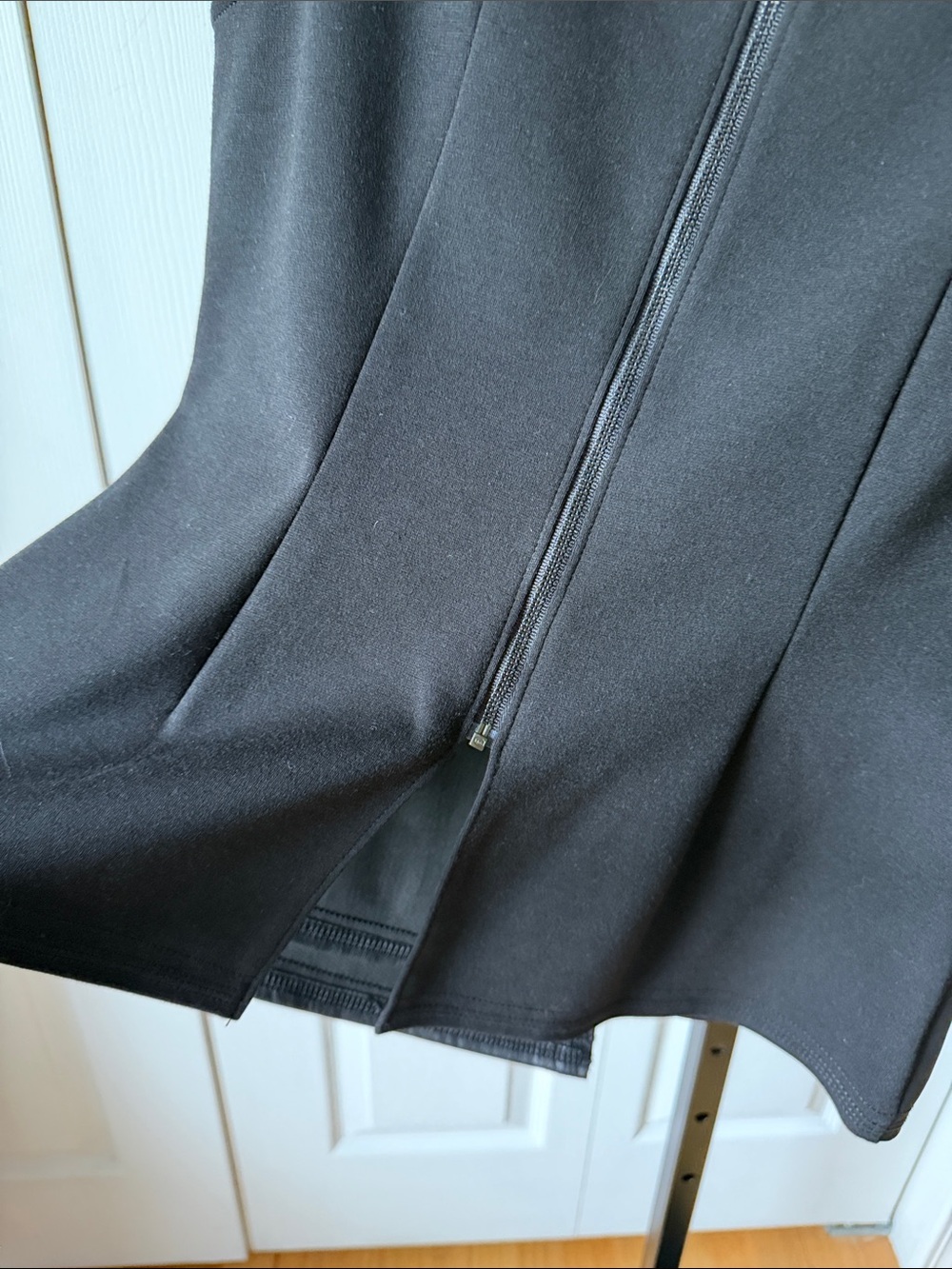 NWT BCBGMAXAZRIA Faux Leather & Ponte Peplum Top Sleeveless - Picture 10 of 12